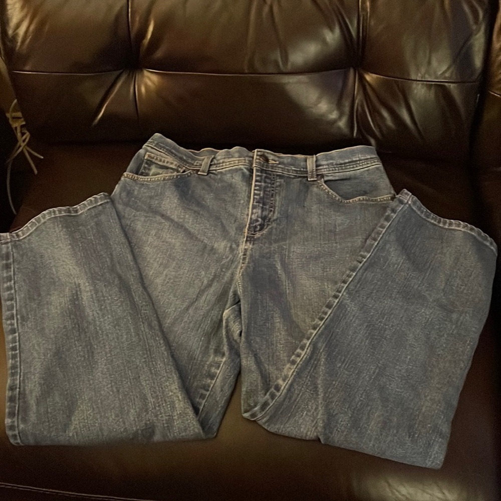 Size 12 Gloria Vanderbilt jeans